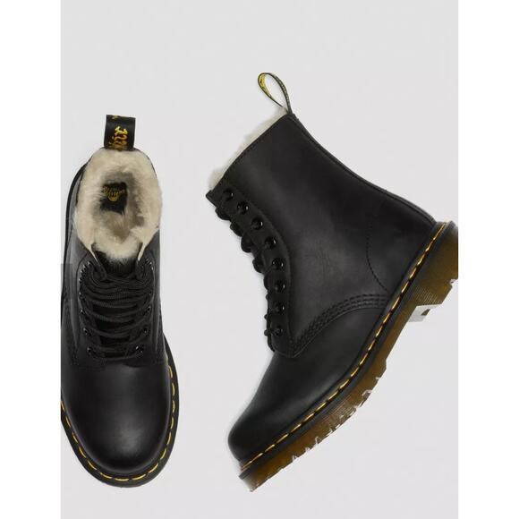 DR MARTENS FAUX FUR CLASSIC BOOTS - Picture 12 of 16